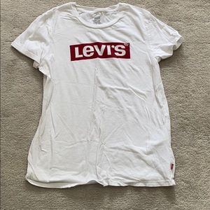 LEVIES TEE